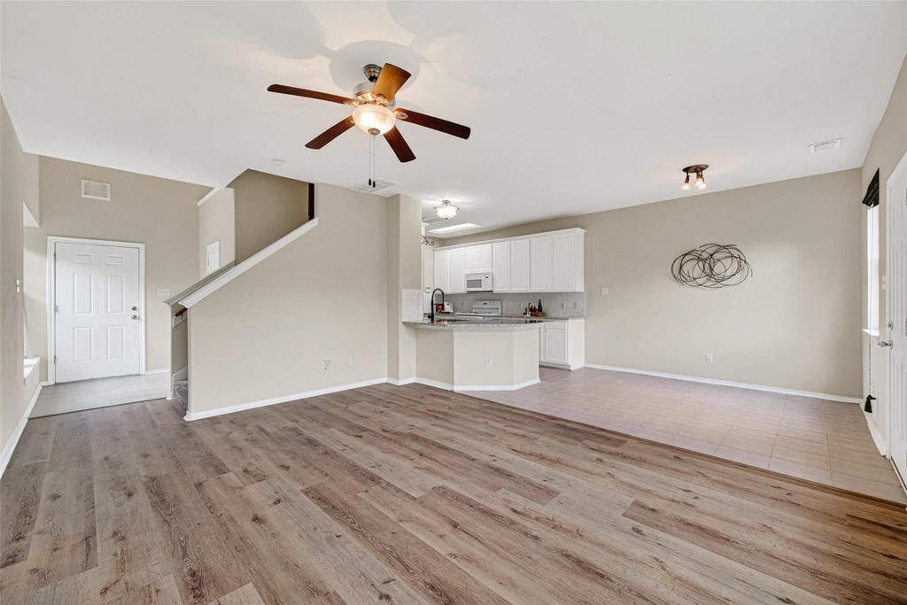 16855 Carrollton Creek Lane - Photo 4