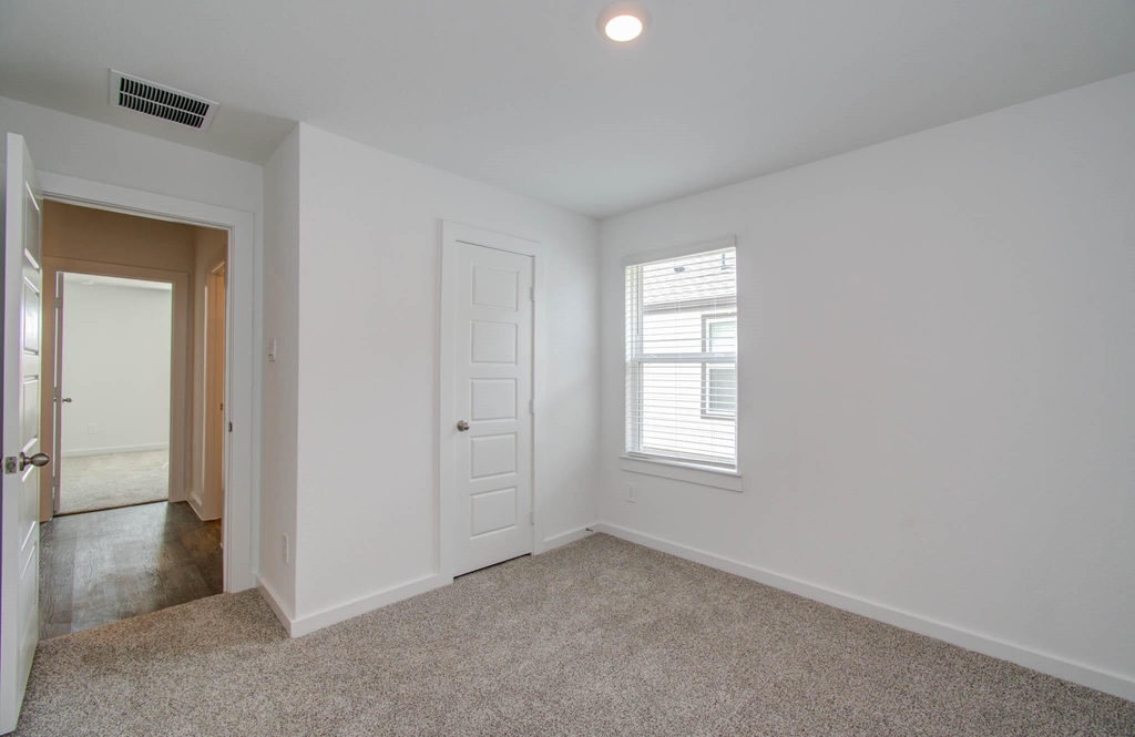 8922 Colicroot Drive - Photo 5