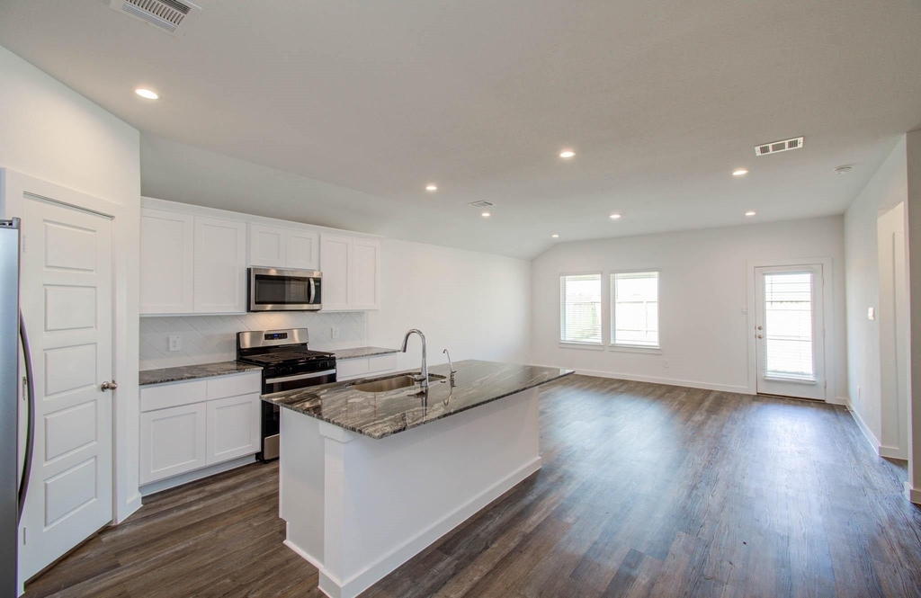 8922 Colicroot Drive - Photo 10
