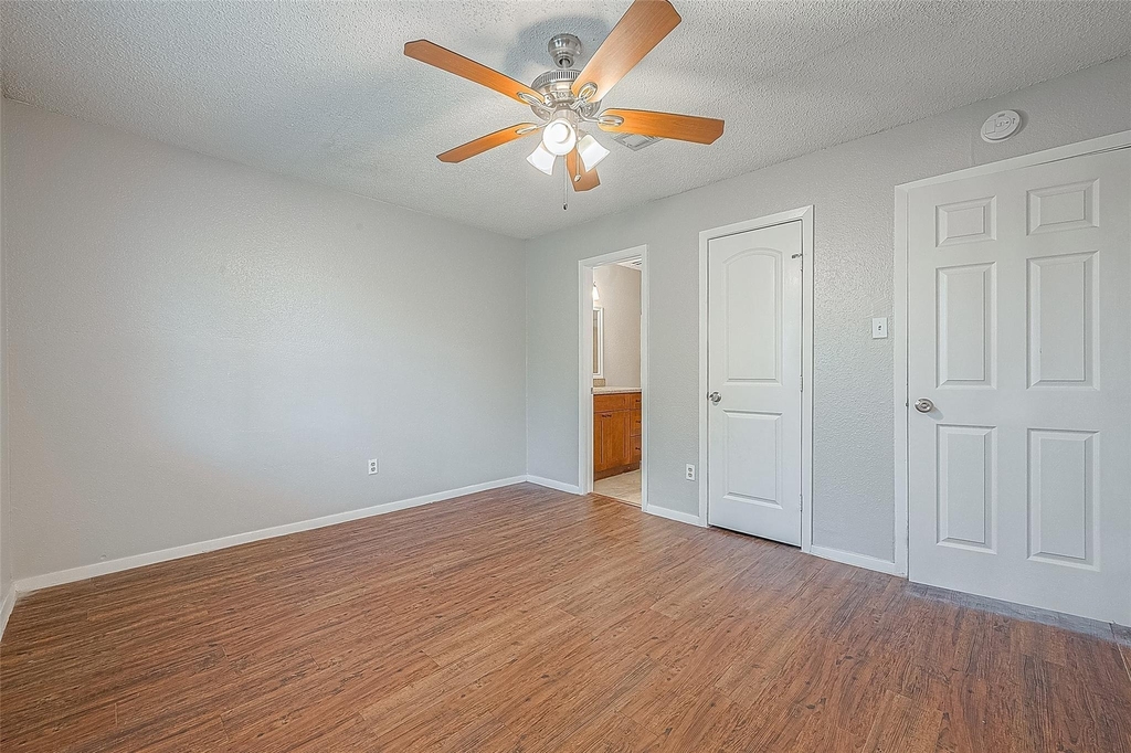 11203 Pender Lane - Photo 8