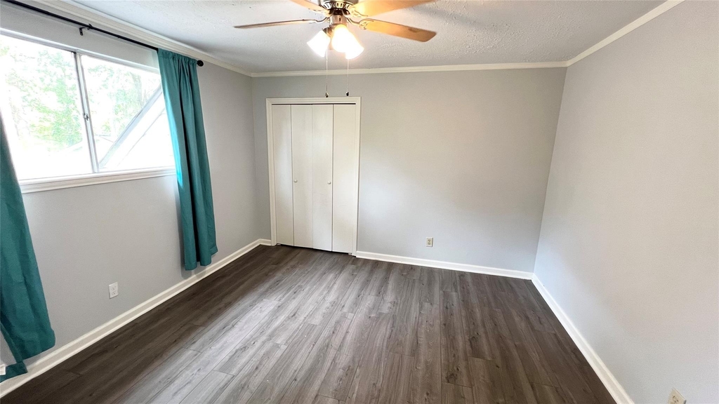 803 Glen Hollow Drive - Photo 18