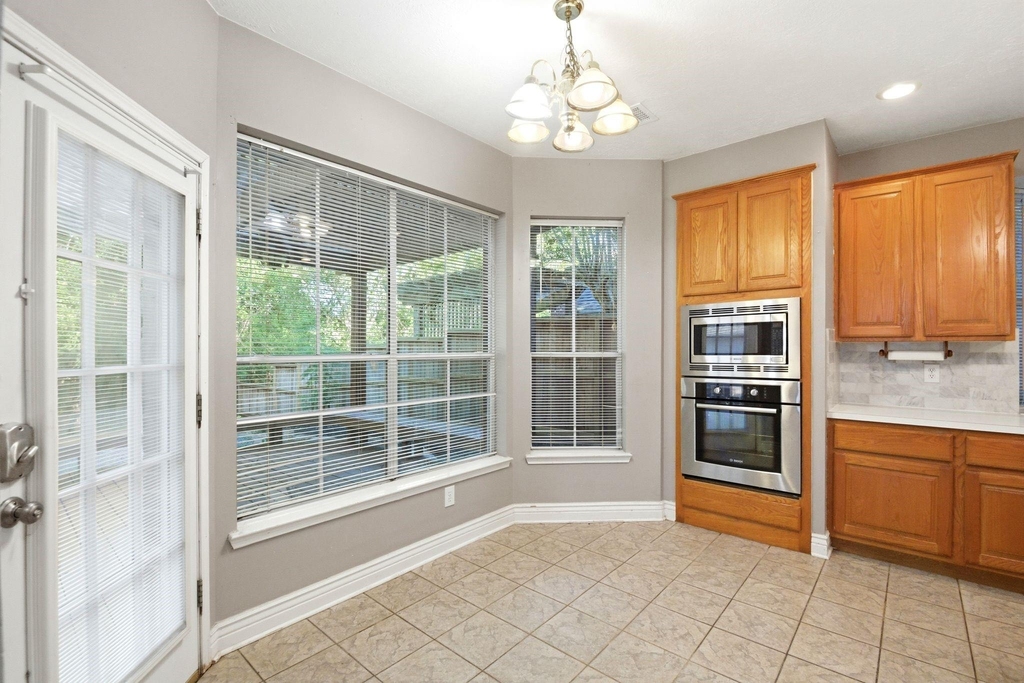 4307 Lakeshore Forest Drive - Photo 18