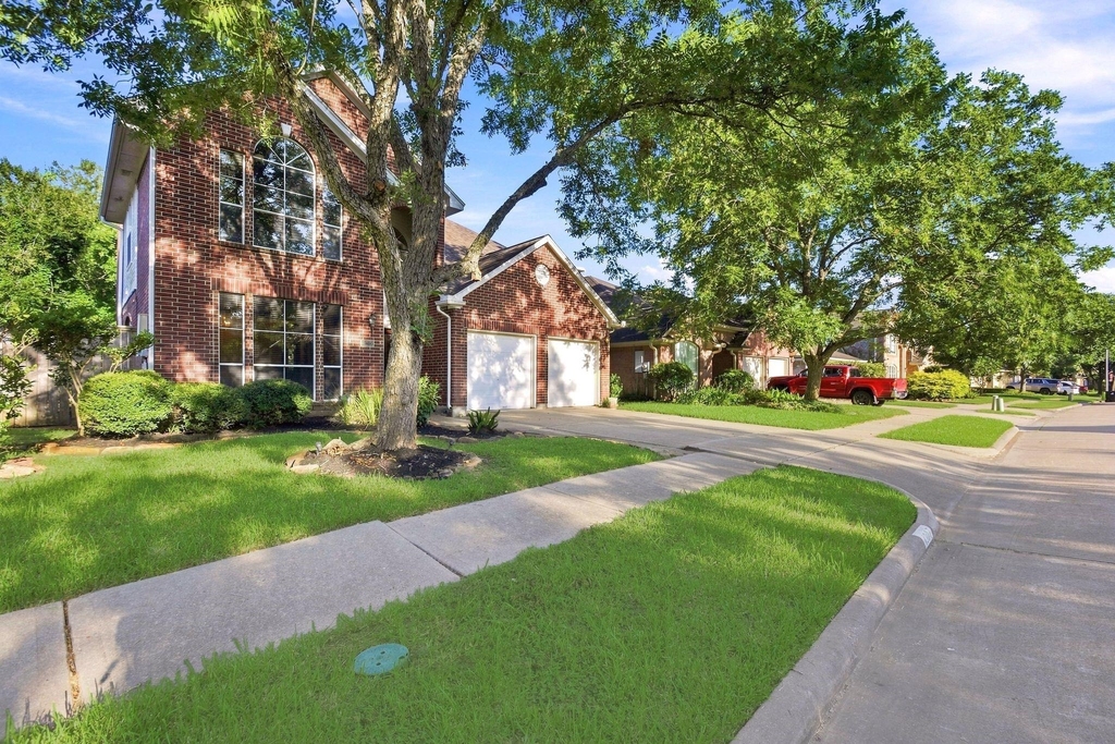 4307 Lakeshore Forest Drive - Photo 5