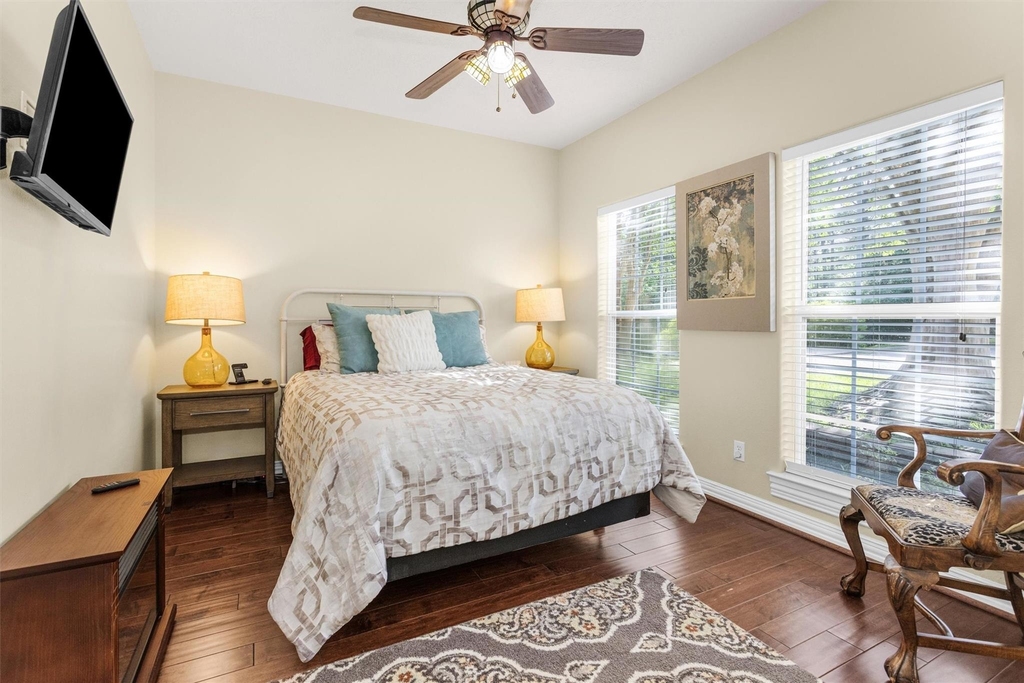 1502 Wimbledon Drive - Photo 6