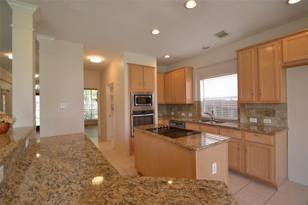 5007 Bellmead Drive - Photo 14