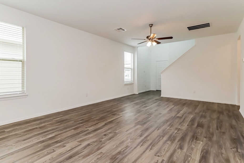 16750 Rover Lane - Photo 2