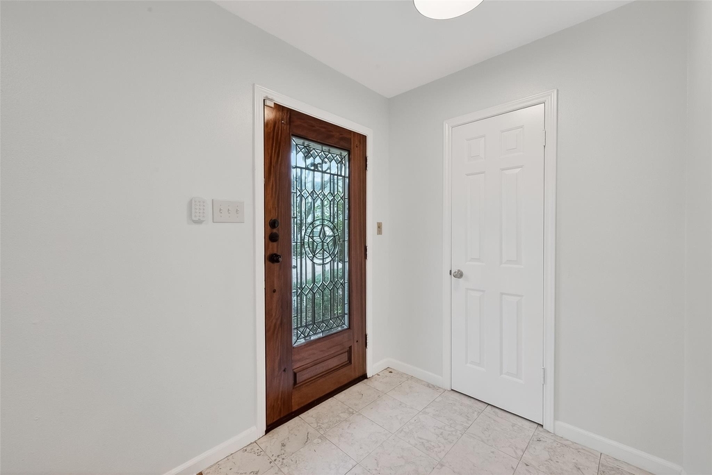 500 N Post Oak Lane - Photo 2
