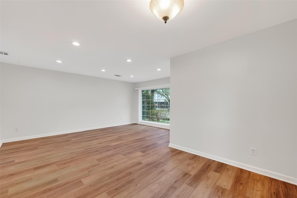 500 N Post Oak Lane - Photo 7