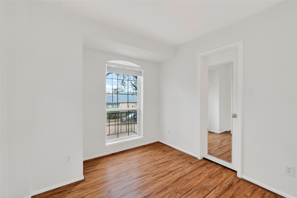 500 N Post Oak Lane - Photo 33