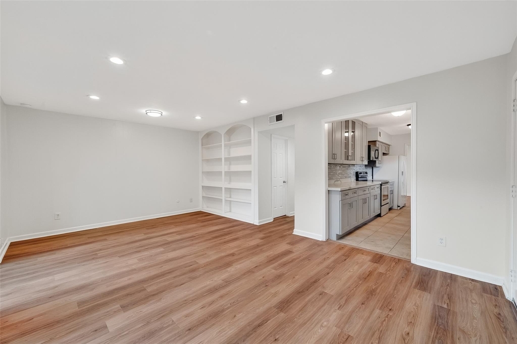 500 N Post Oak Lane - Photo 19