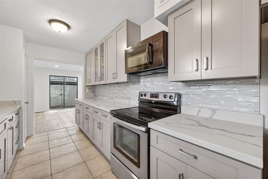 500 N Post Oak Lane - Photo 12