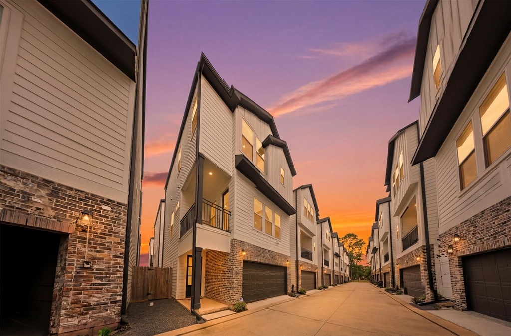 714 W Donovan Street - Photo 25