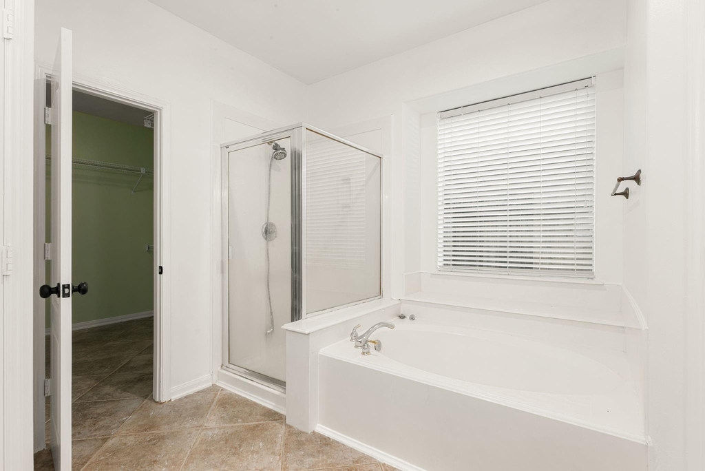 14910 Lake Woodbridge Court - Photo 36