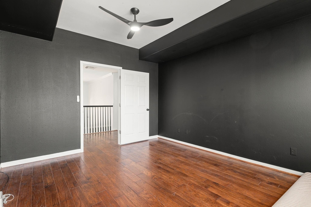 14910 Lake Woodbridge Court - Photo 25
