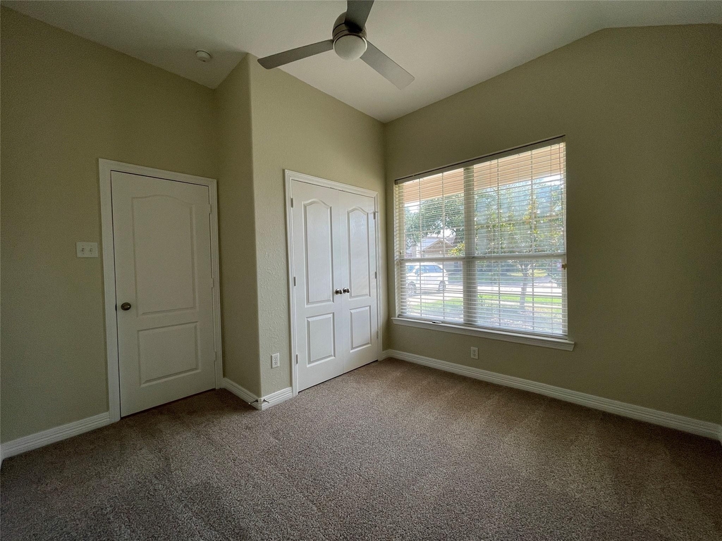 5811 Ranch Riata Court - Photo 14