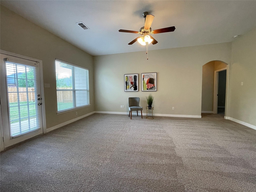 5811 Ranch Riata Court - Photo 7