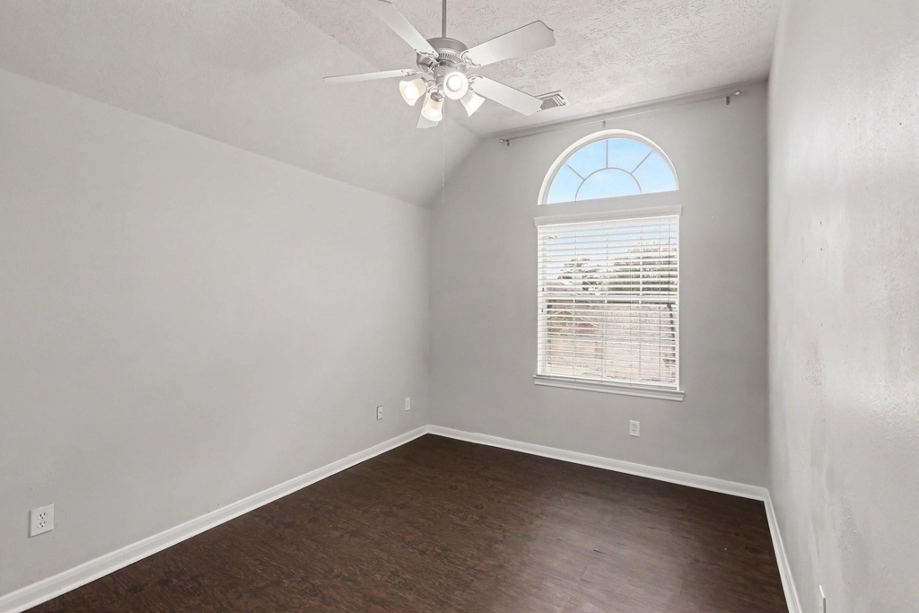19534 Country Canyon Drive - Photo 12