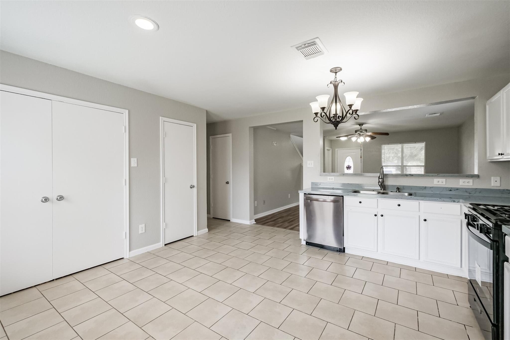 12018 Madison Oak Street - Photo 14