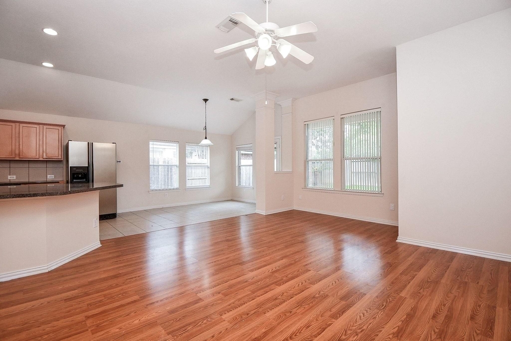 18006 Willow Cliff Lane - Photo 7
