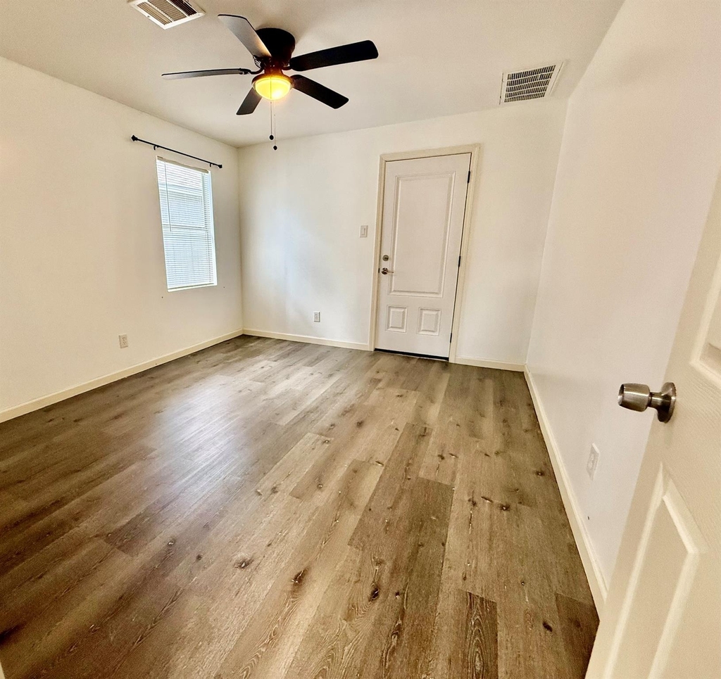 173 11th Street - Photo 13