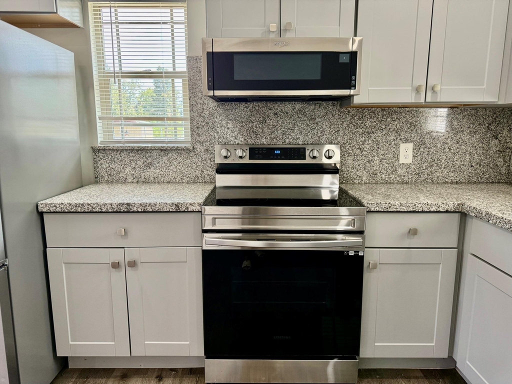 173 11th Street - Photo 22