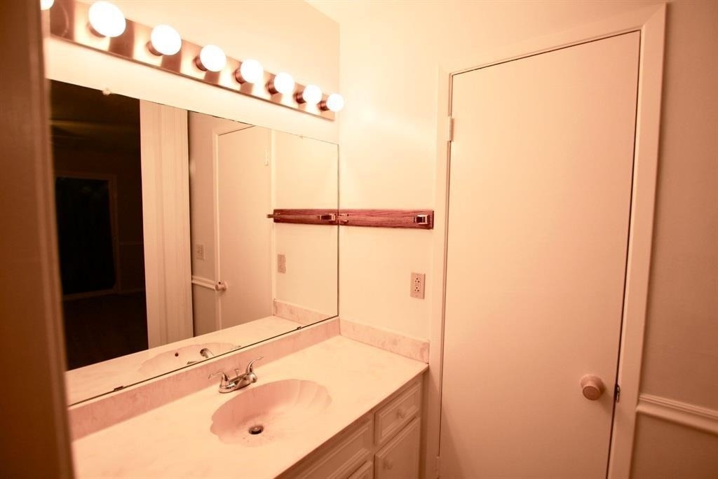7862 Split Oak Drive - Photo 8