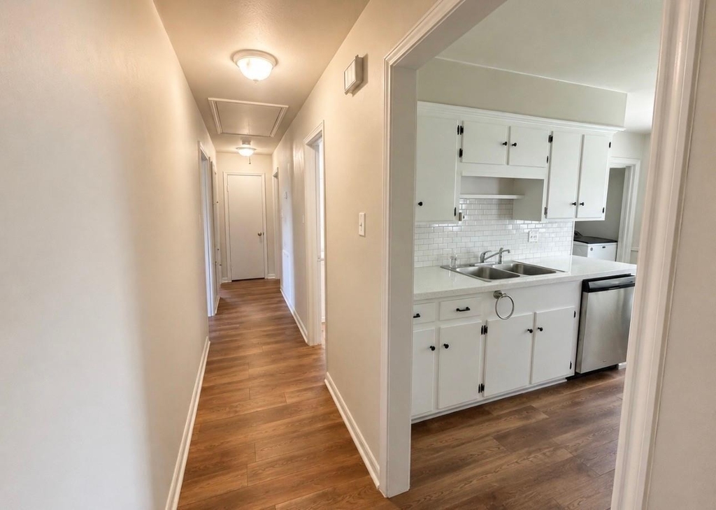 7603 Grape St - Photo 7