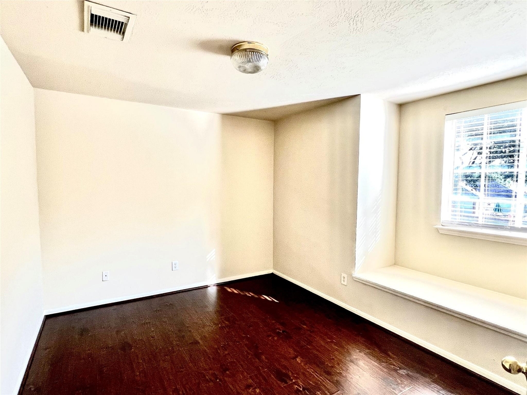 4911 Knights Branch Drive - Photo 15
