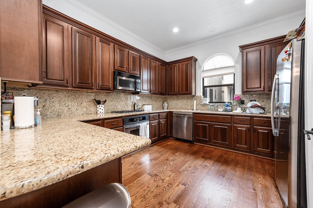 620 Westcott Street - Photo 11