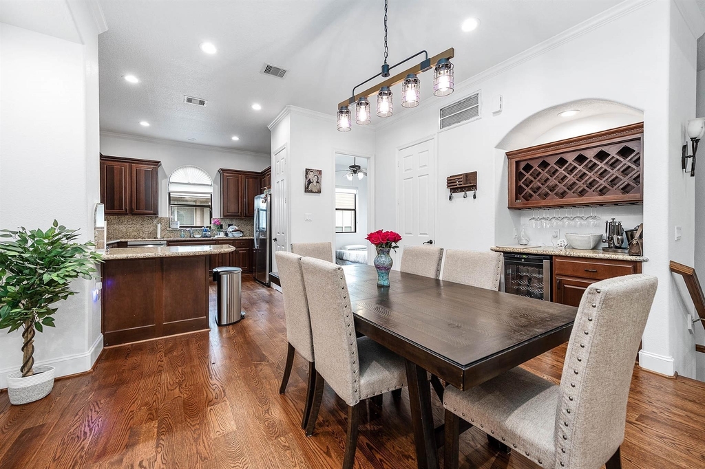 620 Westcott Street - Photo 8