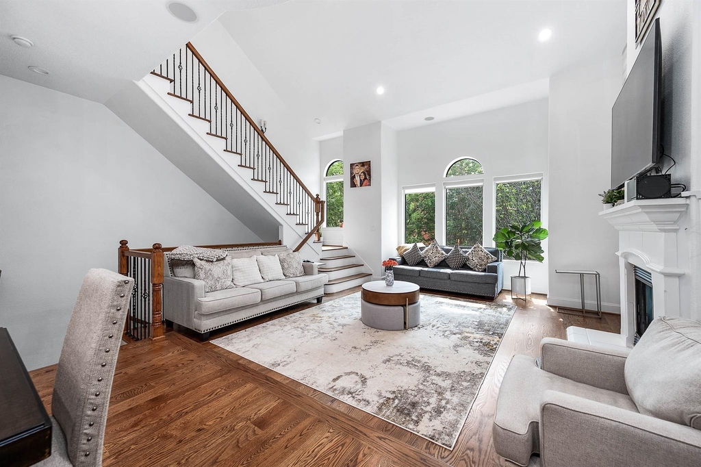 620 Westcott Street - Photo 4