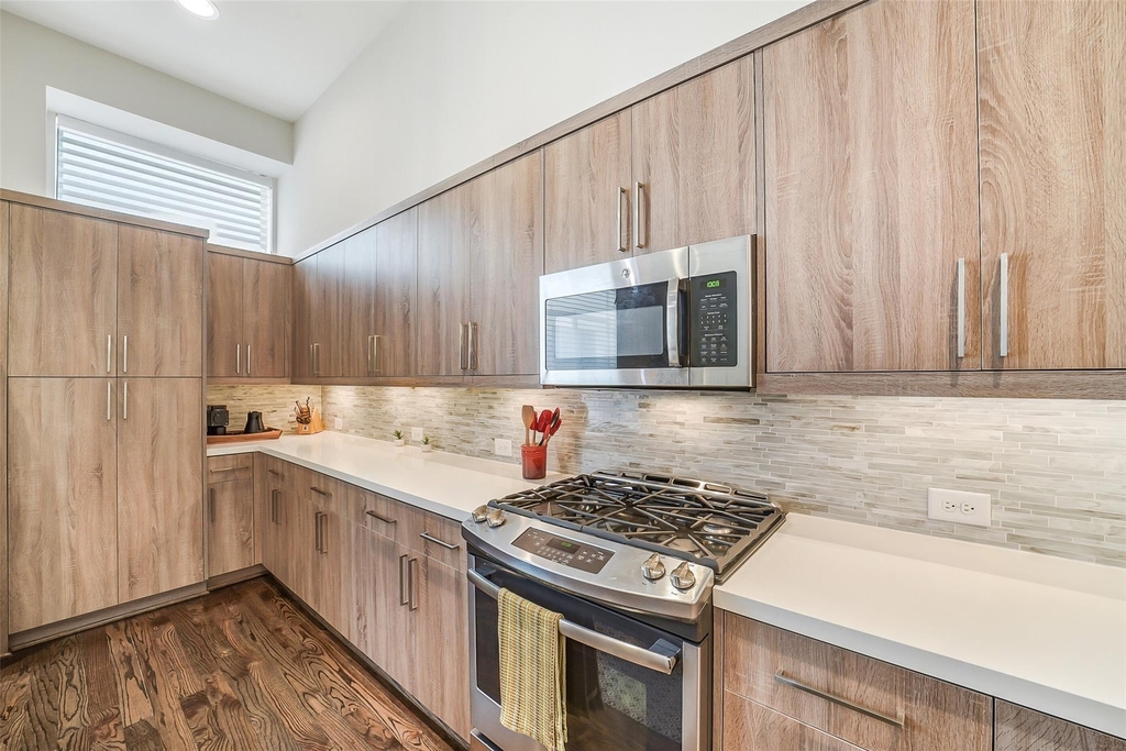 1004 California Street - Photo 10