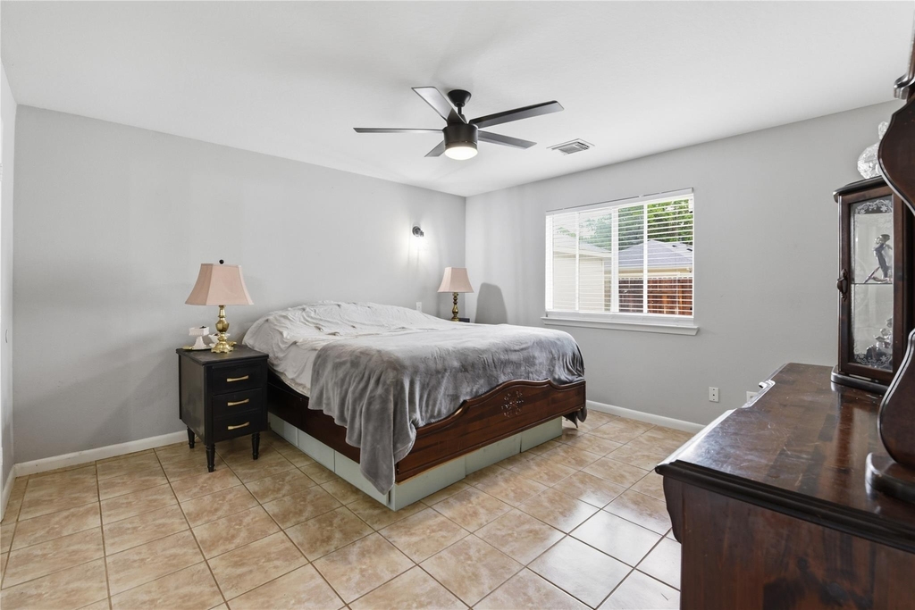 6136 Lone Prairie Way - Photo 9
