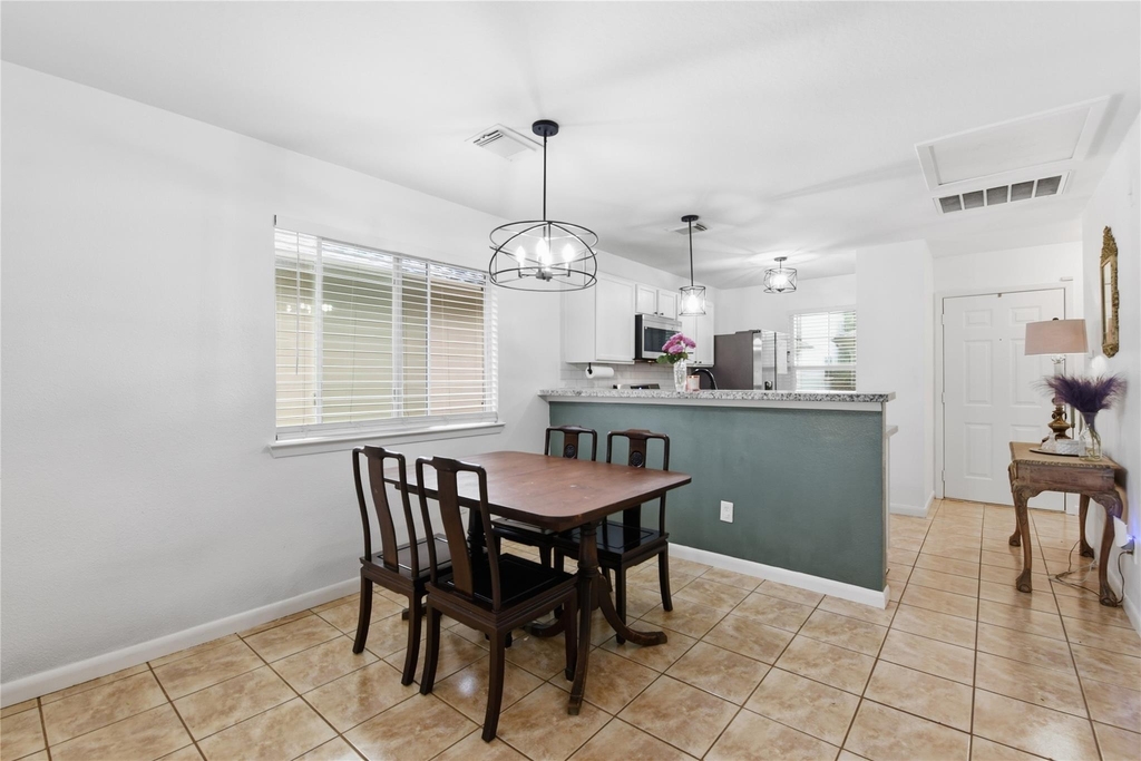 6136 Lone Prairie Way - Photo 5