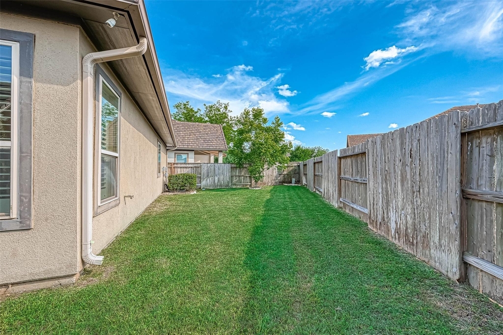 5014 Fairford Drive - Photo 31