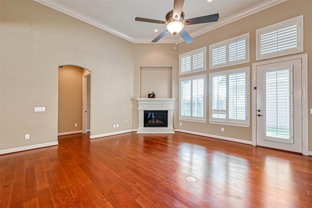 5014 Fairford Drive - Photo 9