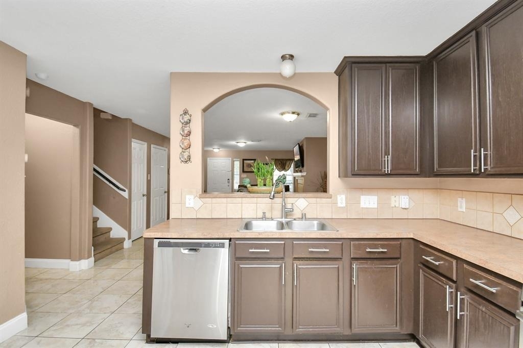 1215 Lavender Shade Court - Photo 6