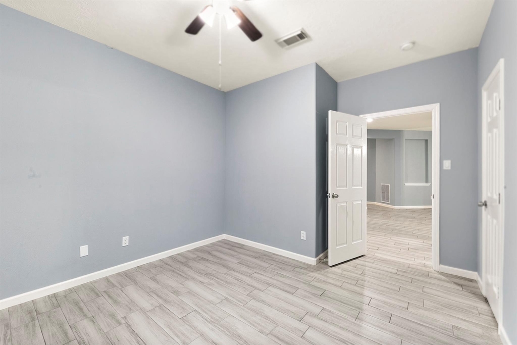 5707 Overton Park Drive - Photo 14