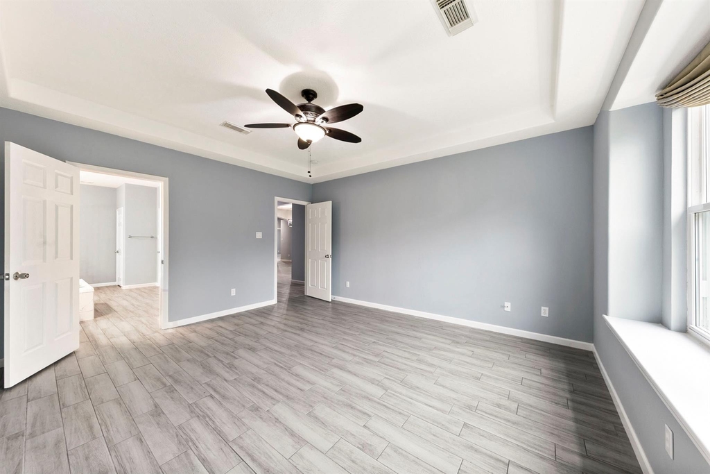 5707 Overton Park Drive - Photo 11