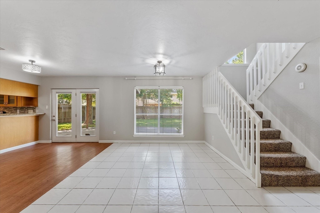 4311 Piney Creek Lane - Photo 7