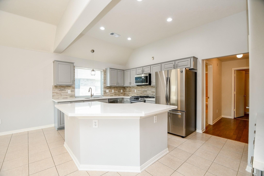 1816 Oak Lodge Drive - Photo 8