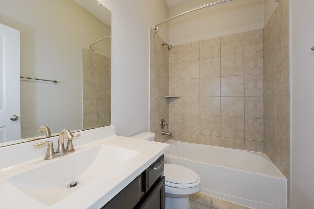 415 Rocky Briar Court - Photo 12