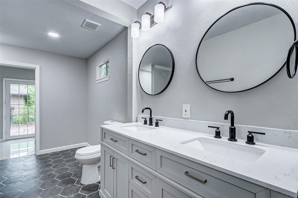 5914 Carew Street - Photo 26
