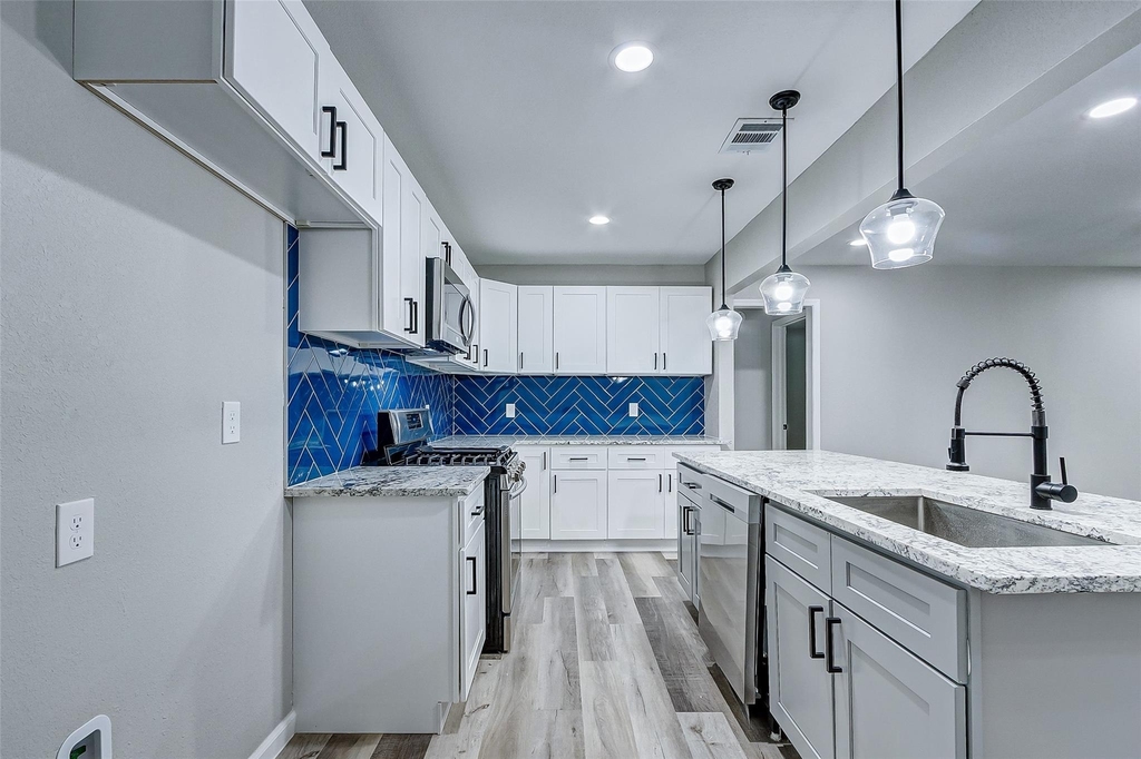 5914 Carew Street - Photo 17