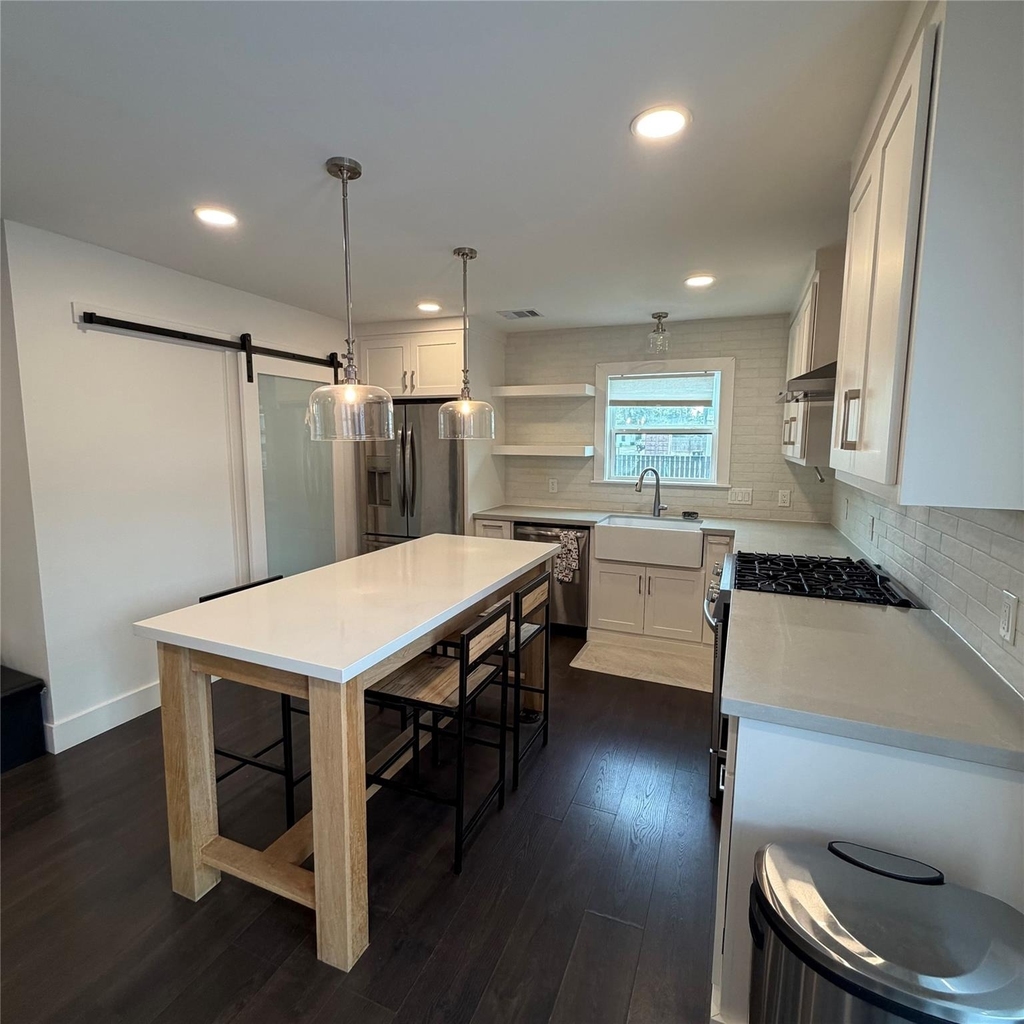 4208 Arlington Street - Photo 2