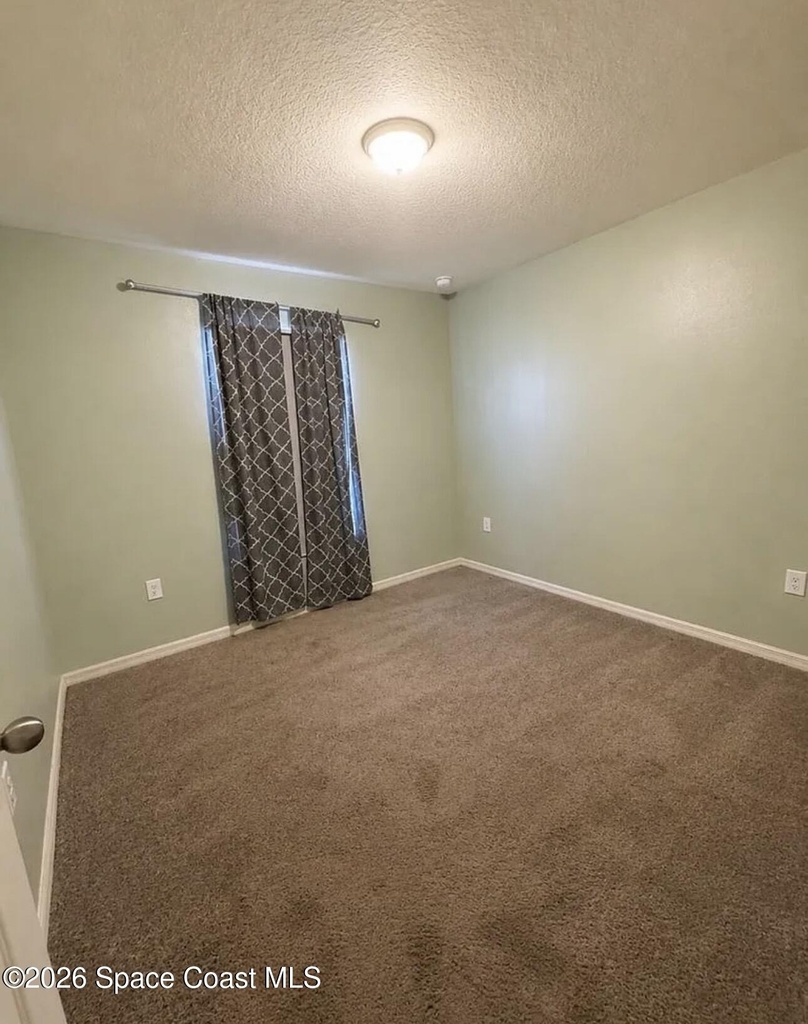 251 Breakwater Street Se - Photo 10