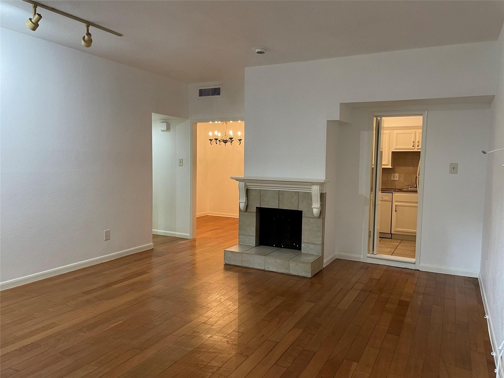 2100 Tanglewilde Street - Photo 0