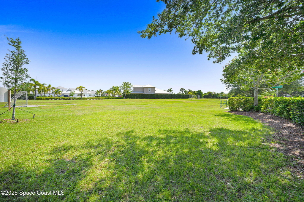 1749 Tullagee Avenue - Photo 50