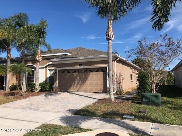 1749 Tullagee Avenue - Photo 2