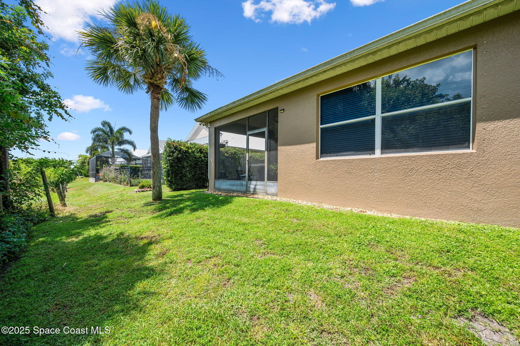 1749 Tullagee Avenue - Photo 30